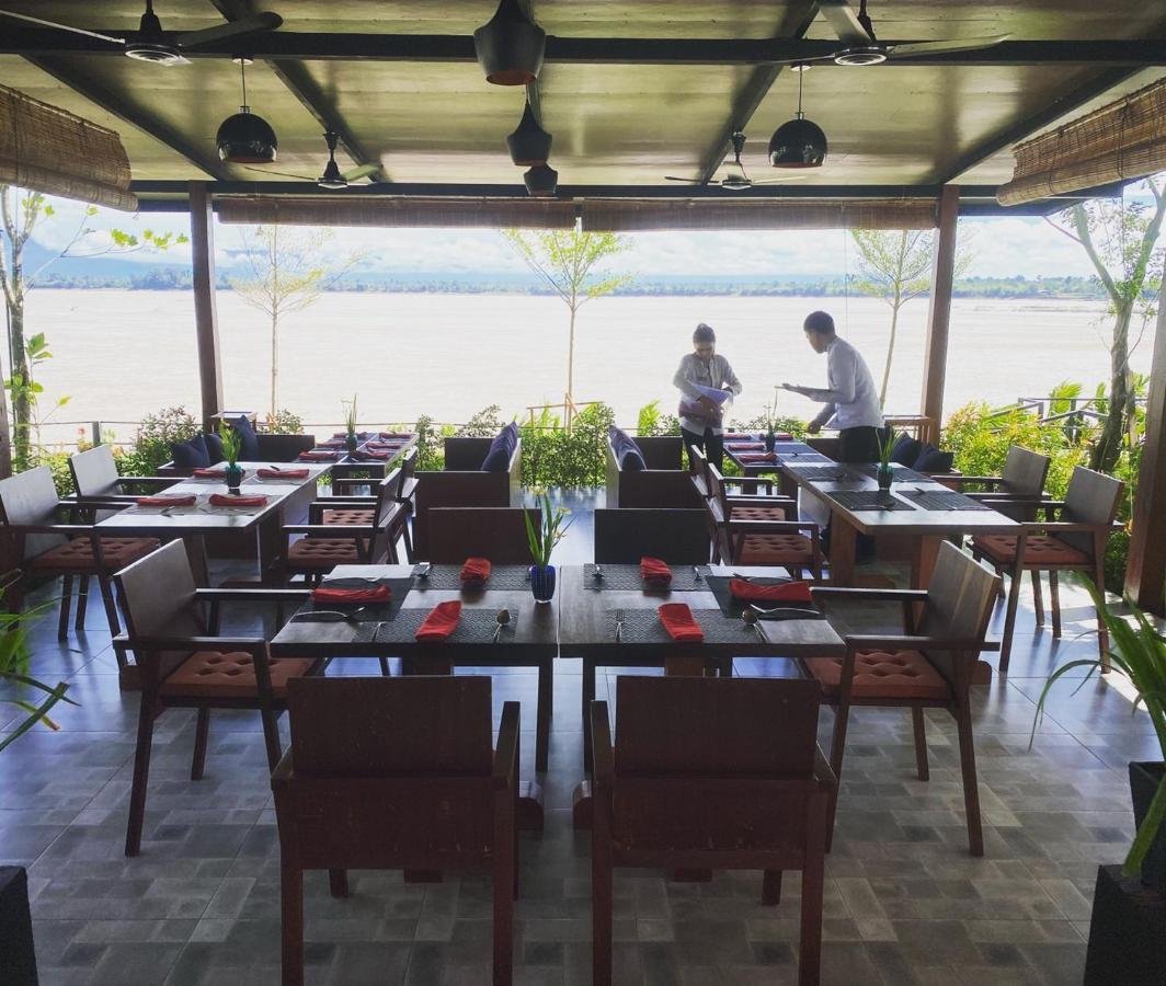 占巴色里维埃拉酒店 占巴塞 外观 照片